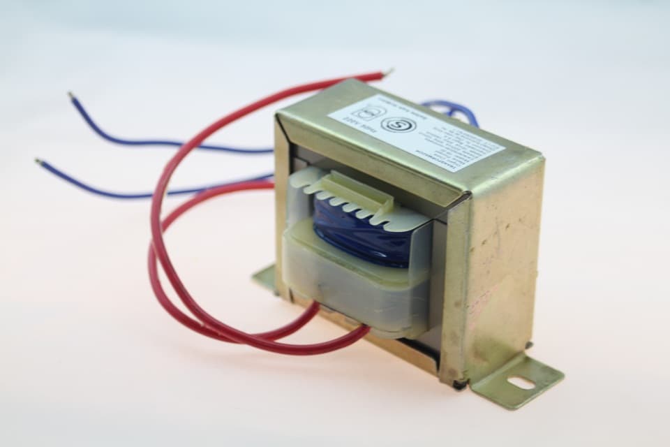 Transformador 220Vac a 12Vac 2000mA