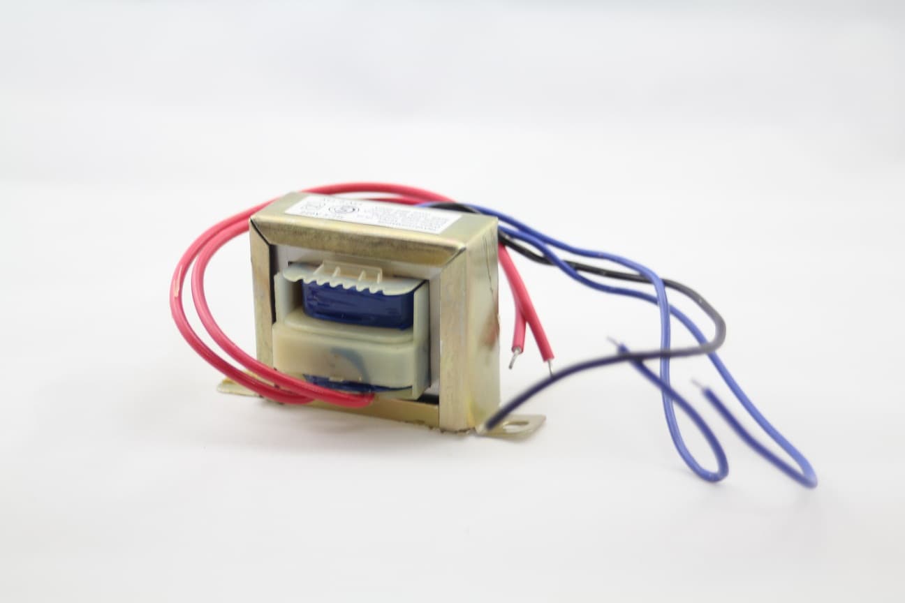 Transformador 220Vac a 15+15Vac 300mA